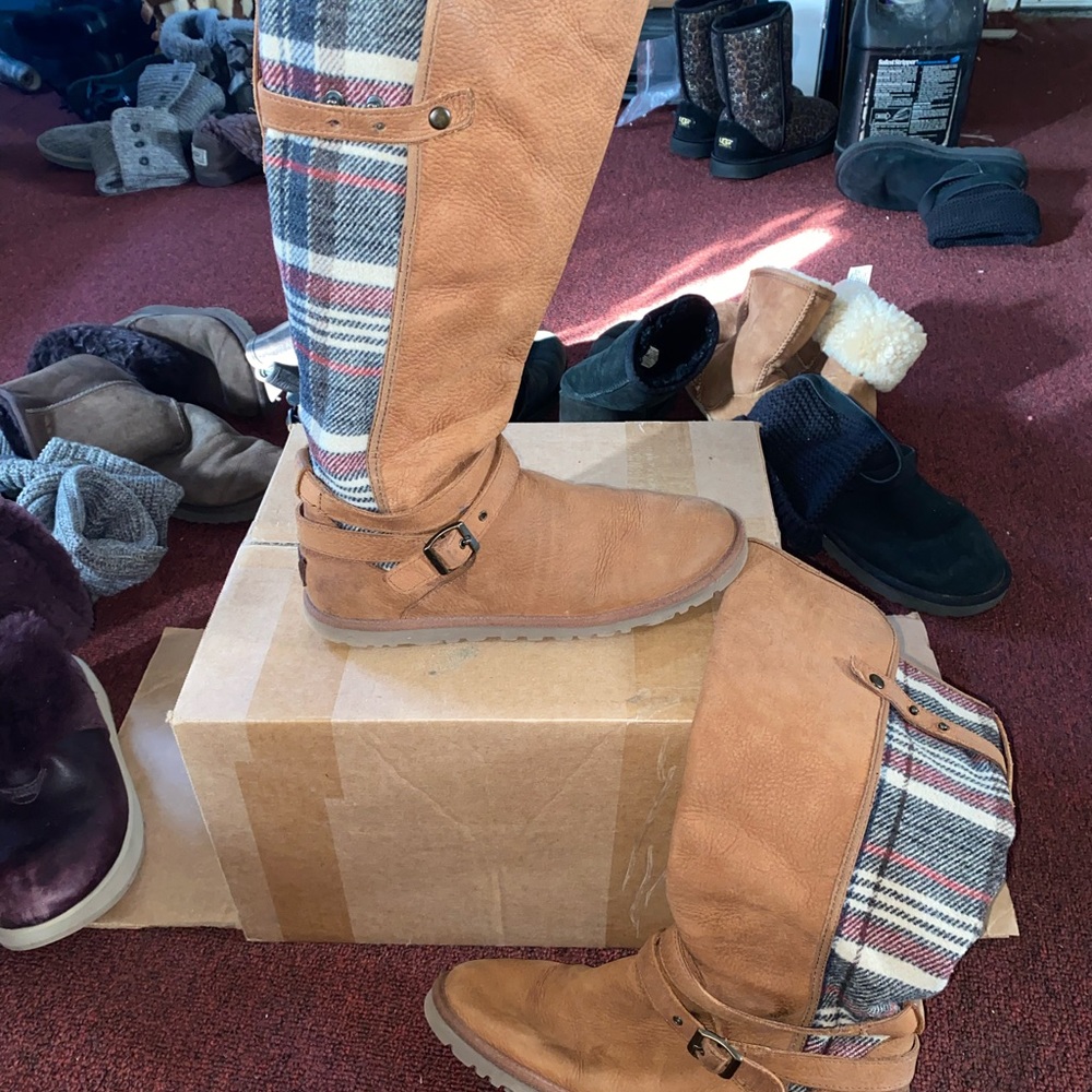 Size 9 Plaid Riding Ugg Boots